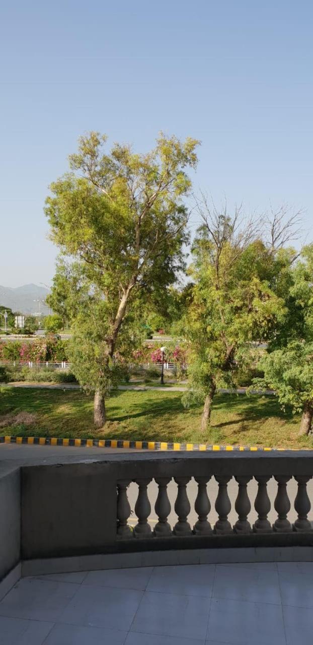 Reina Boutique Hotel - G9 Islamabad Esterno foto