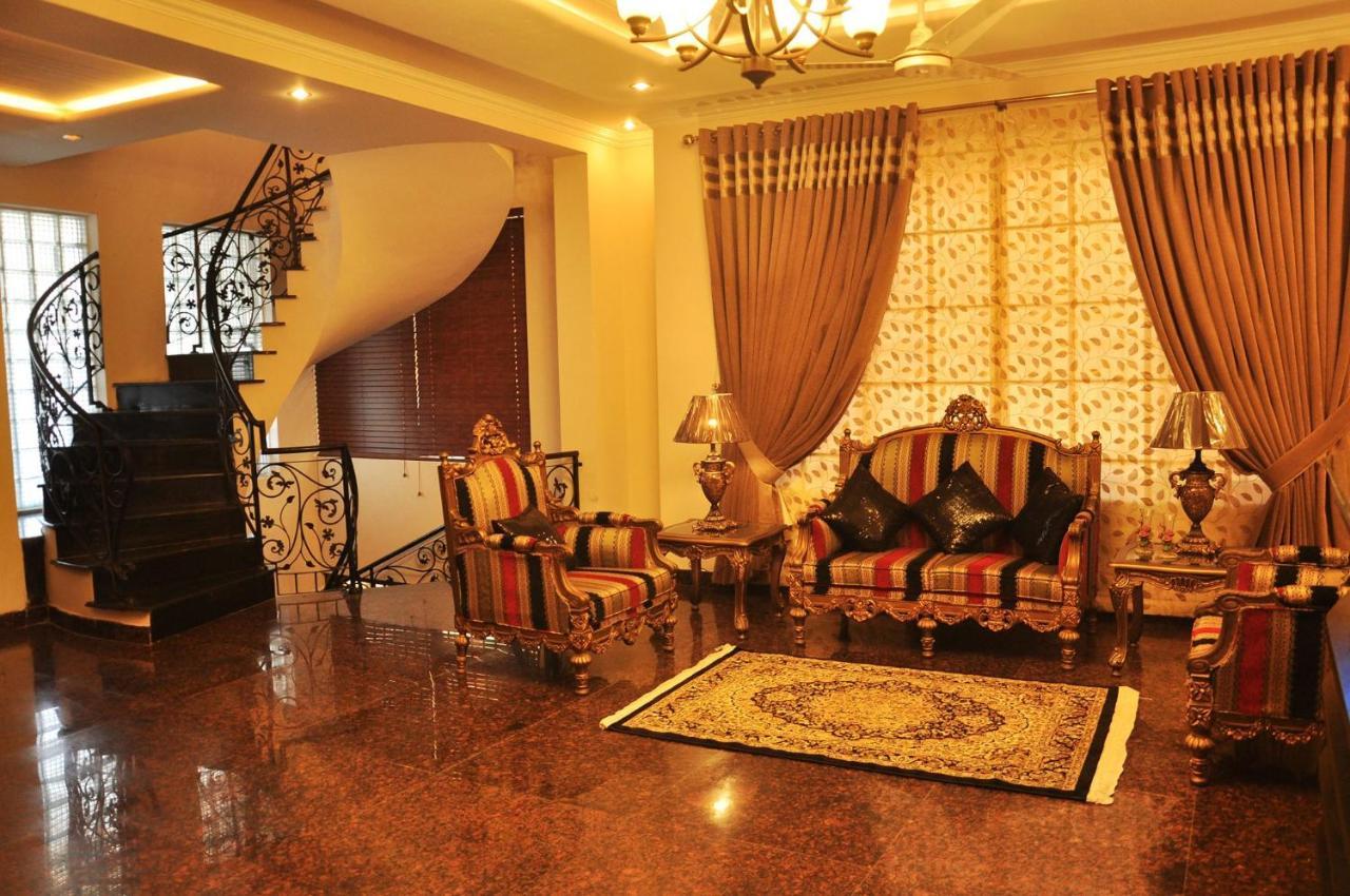 Reina Boutique Hotel - G9 Islamabad Esterno foto