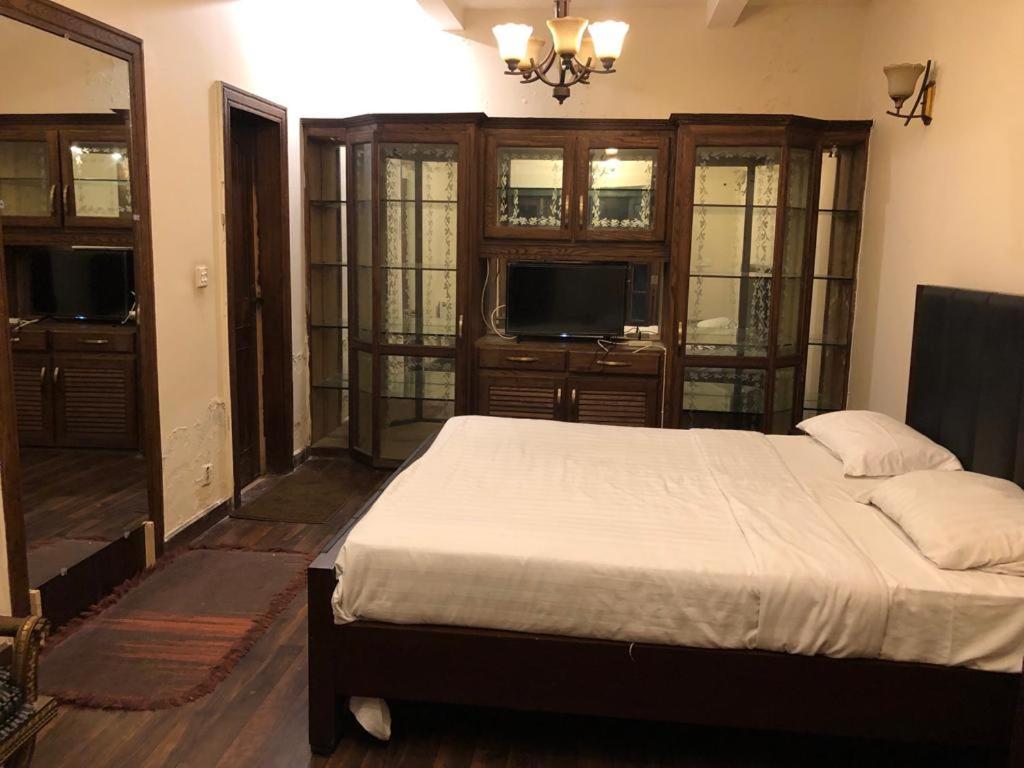 Reina Boutique Hotel - G9 Islamabad Esterno foto
